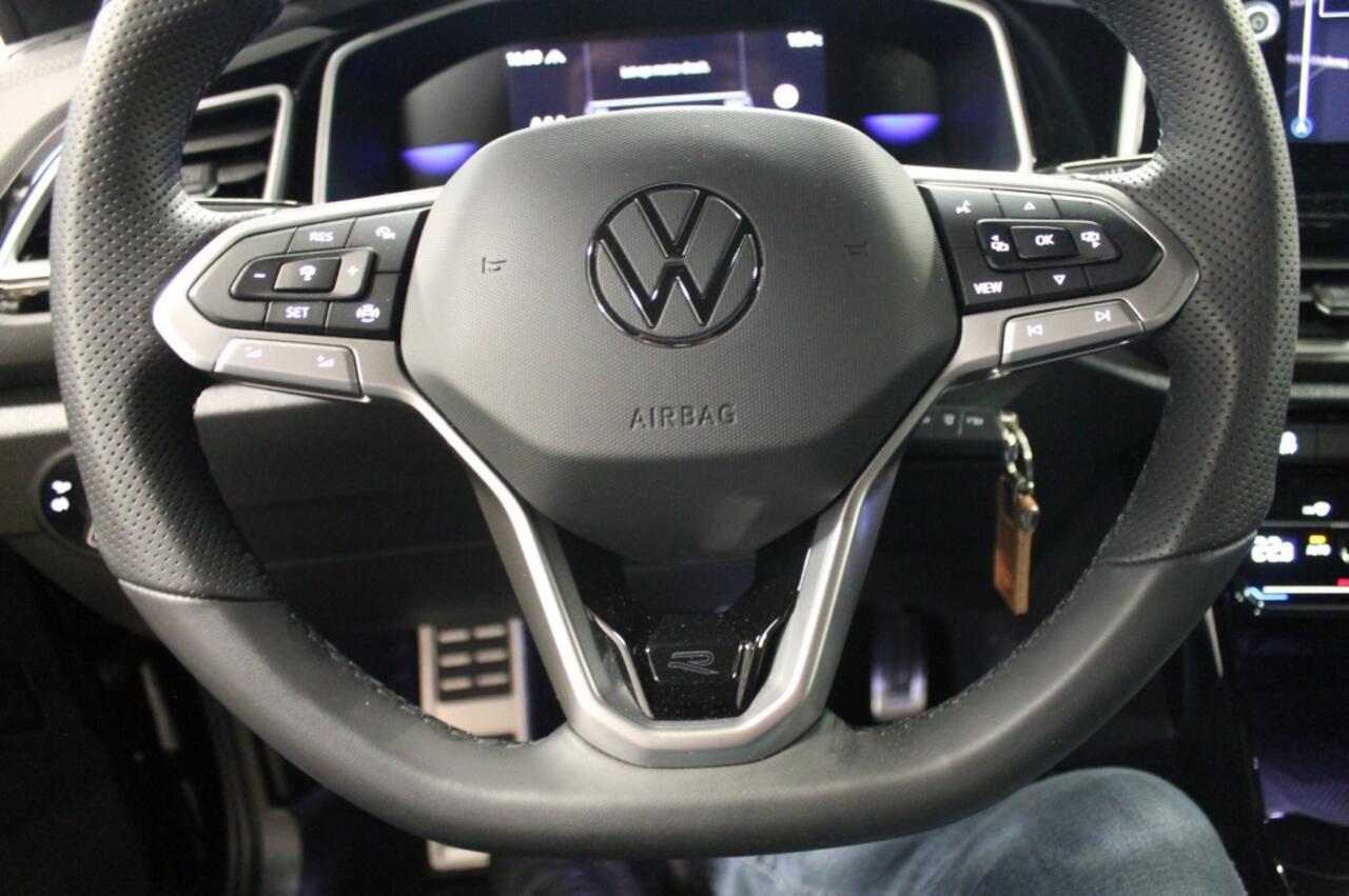 Volkswagen T-Roc 1.5 TSI R-LINE ED. 150pk Afneembare Trekh./ IQ Light / Apple,android