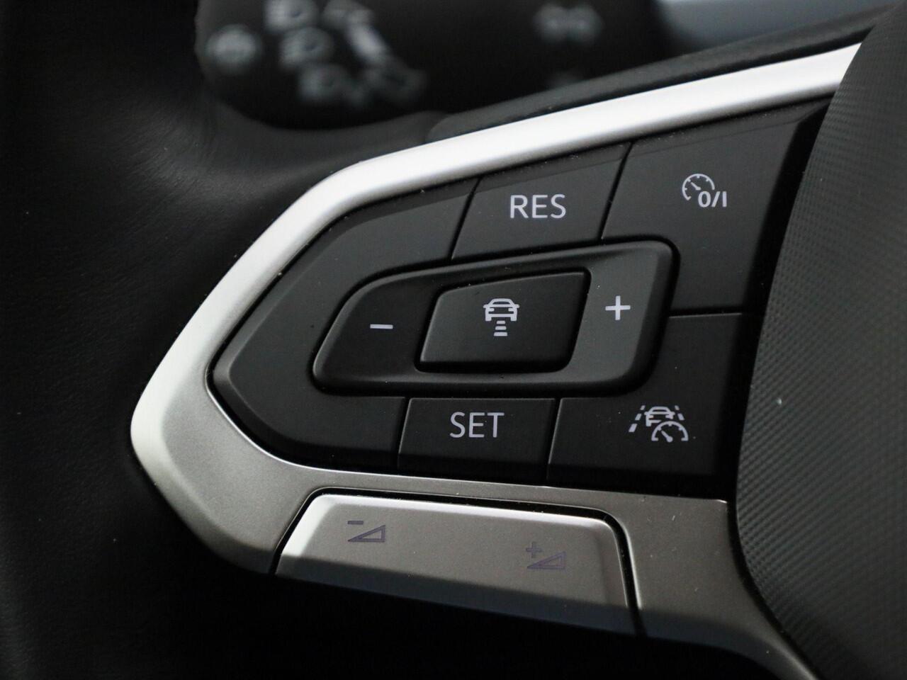 Volkswagen T-Roc 1.0 TSI 116PK Goal · Apple/Android Car Play · Navigatie · P-Sensoren · Dodehoek Detectie · Garantie t/m 13-02-2027