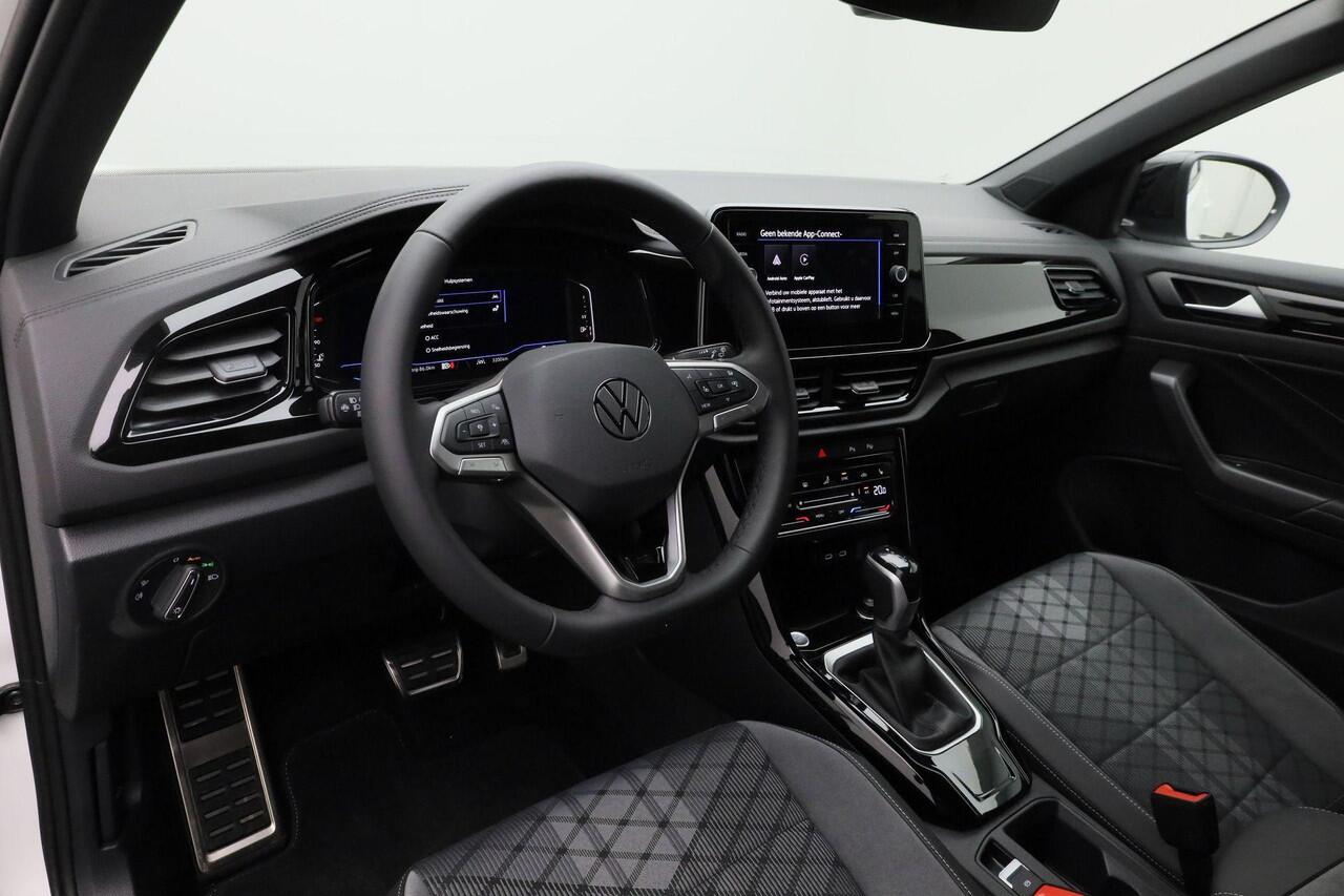 Volkswagen T-Roc 1.5 TSI 150 pk DSG R-Line Edition | Panoramadak | Stuur-/stoelverwarming | Achteruitrijcamera | Apple Carplay / Android Auto