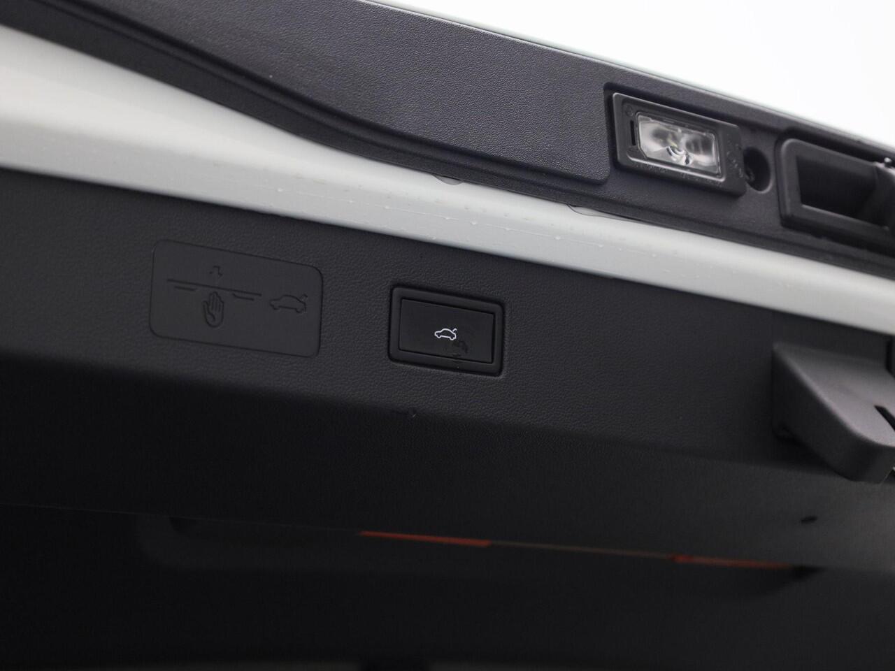 Volkswagen T-Roc 1.5 eTsi Style First Edition