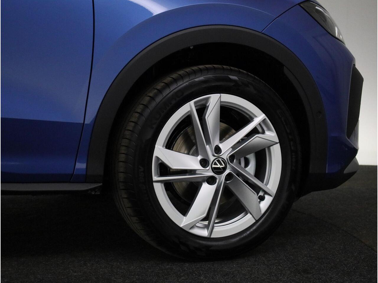 Volkswagen T-Roc Life First Edition 1.5 eTSI 85 kW / 116 pk DSG