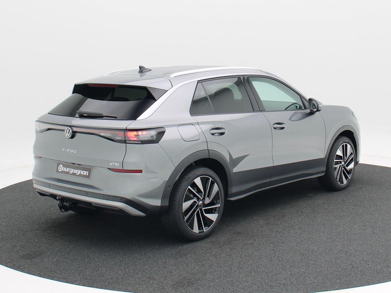 Volkswagen T-Roc Style First Edition 1.5 eTSI 150 PK | Trekhaak | Stoel & Stuurverwarming | Elektrische Achterklep | Camera |