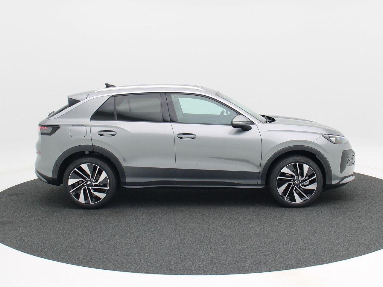 Volkswagen T-Roc Style First Edition 1.5 eTSI 150 PK | Trekhaak | Stoel & Stuurverwarming | Elektrische Achterklep | Camera |