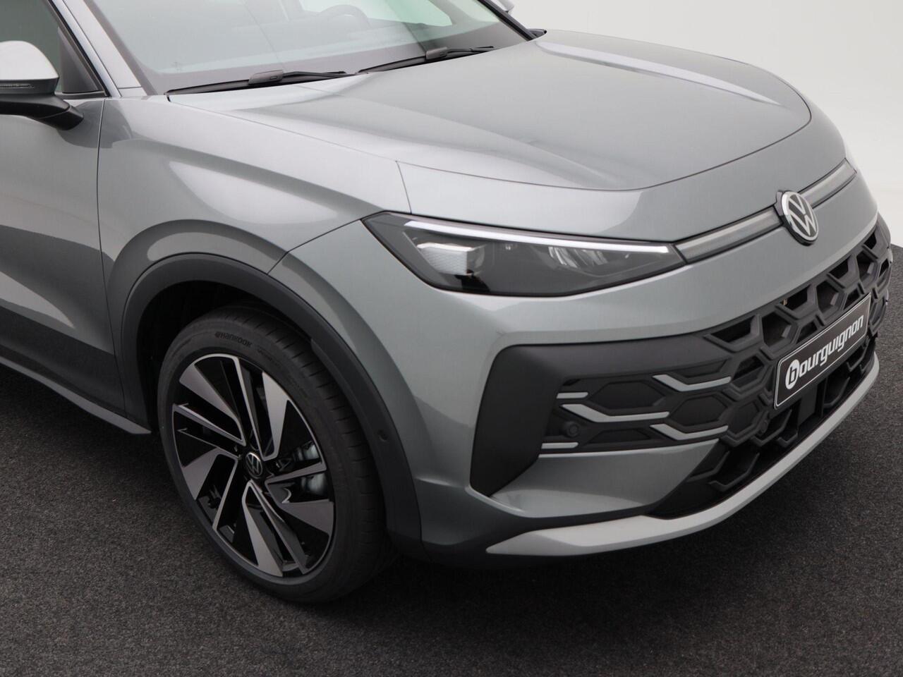 Volkswagen T-Roc Style First Edition 1.5 eTSI 150 PK | Trekhaak | Stoel & Stuurverwarming | Elektrische Achterklep | Camera |