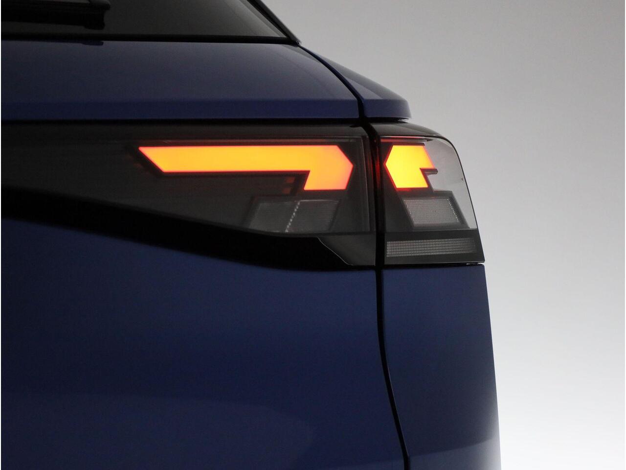 Volkswagen T-Roc Life First Edition 1.5 eTSI 85 kW / 116 pk DSG