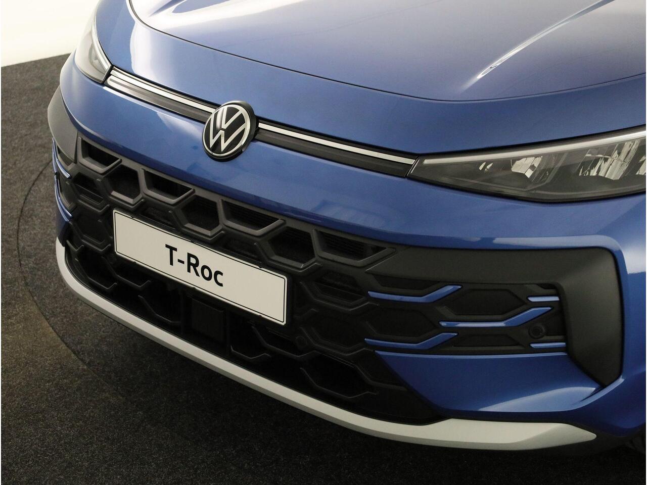 Volkswagen T-Roc Life First Edition 1.5 eTSI 85 kW / 116 pk DSG