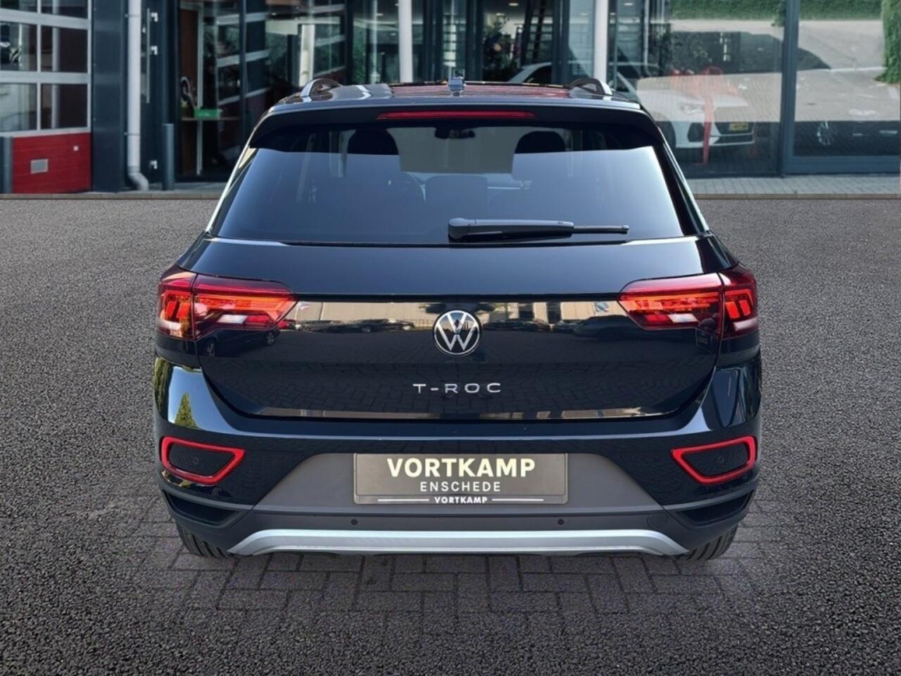 Volkswagen T-Roc 1.5 TSI DSG LIFE TREKHAAK/CAMERA/CARPLAY/ACC/STOELVERW