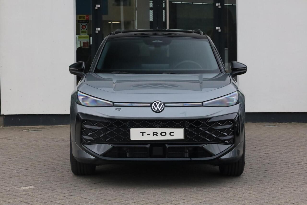 Volkswagen T-Roc 1.5 eTsi R-Line First Edition 150PK / 110kW LED Matrix IQ.Light, panoramisch schuif- kanteldak elektr. bedienbaar, 360° rondomzichtcamera, verwarmbare voorstoelen + achterbank, high end audio 'Harman Kadon', dodehoekdetectie (Side Assist), head-up display
