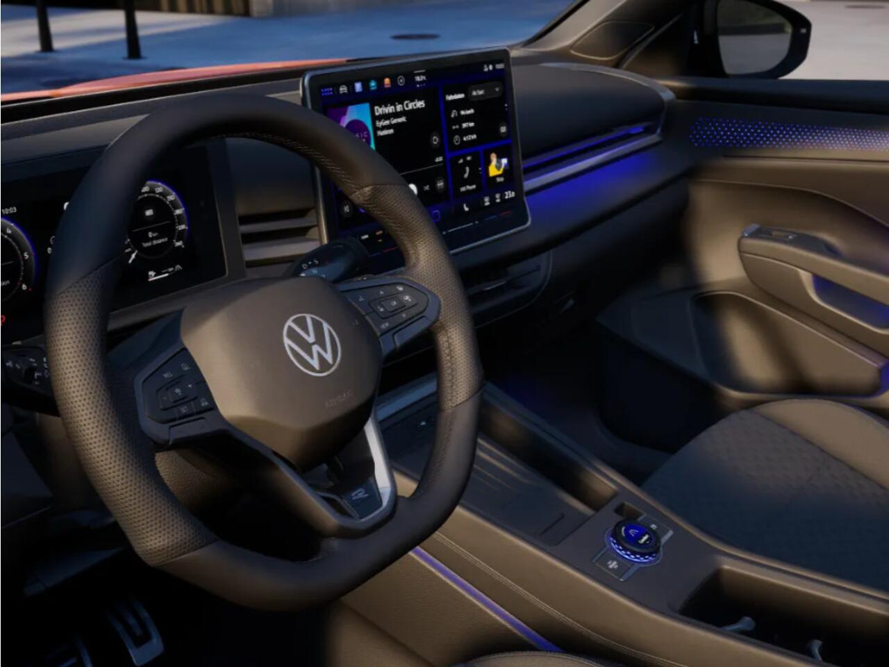 Volkswagen T-Roc R-Line First Edition 1.5 eTSI 150 PK 7 versn. DSG · Assistance Pakket · Multimedia Pakket · Panoramaschuif-kanteldak ·
