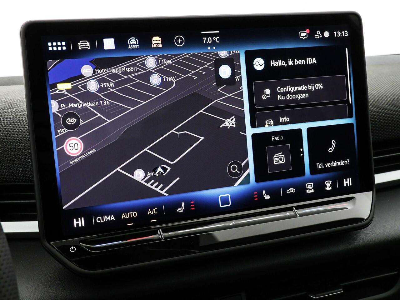 Volkswagen T-Roc R-Line First Edition 1.5 eTSI 150 PK 7 versn. DSG · Assistance Pakket · Black Style Pakket · Multimedia Pakket · Panoramaschuif-kanteldak ·