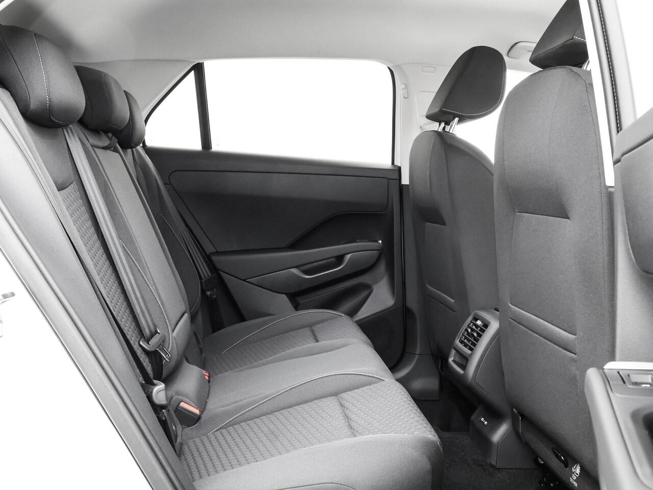 Volkswagen T-Roc Life First Edition 1.5 eTSI 116 PK 7 versn. DSG · Comfort Pakket · Achteruitrijcamera · Draadloze telefoonlader ·