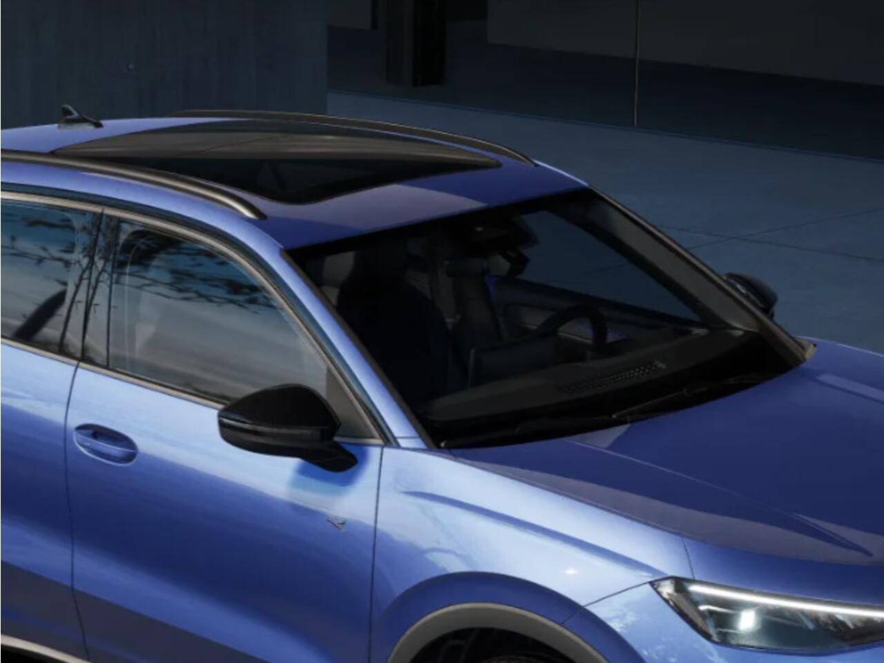Volkswagen T-Roc R-Line First Edition 1.5 eTSI 150 PK 7 versn. DSG · Electrische achterklep · Panoramaschuif-kanteldak · Trekhaak · Voorraad OUTLET · Prijs is inclusief inruilpremie ·
