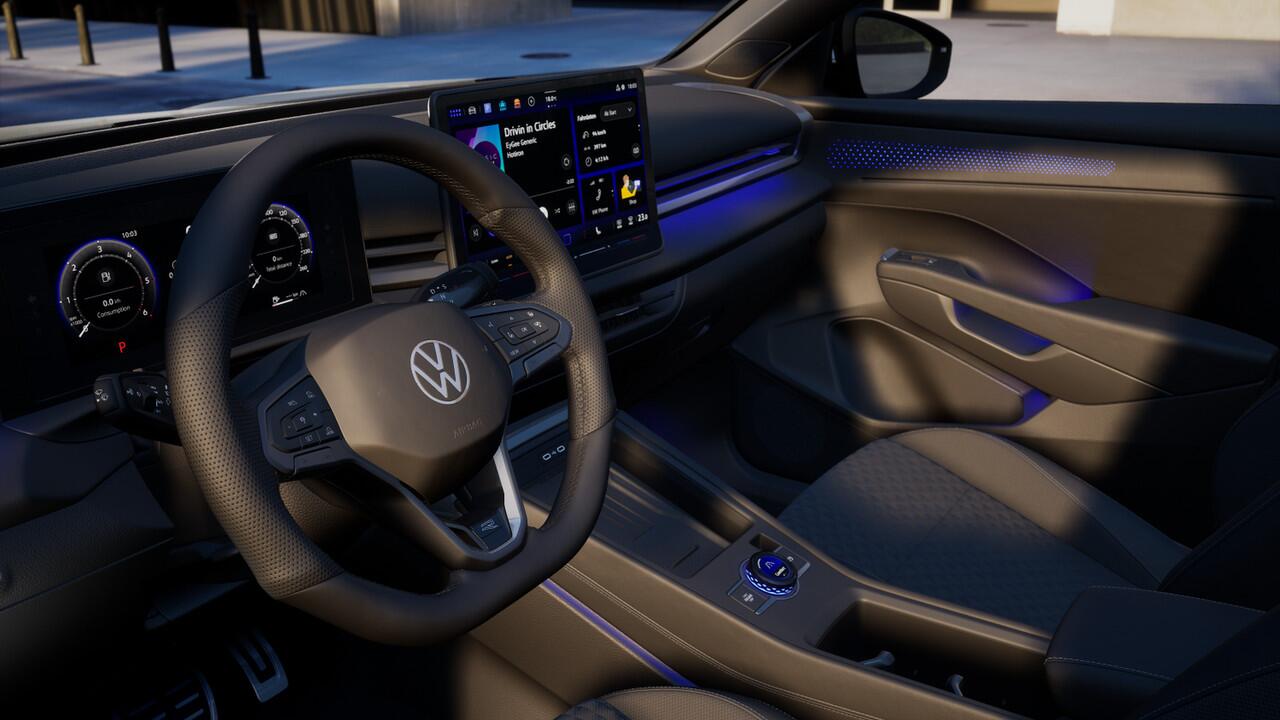 Volkswagen T-Roc R-Line First Edition 1.5 eTSI 110 kW / 150 PK SUV