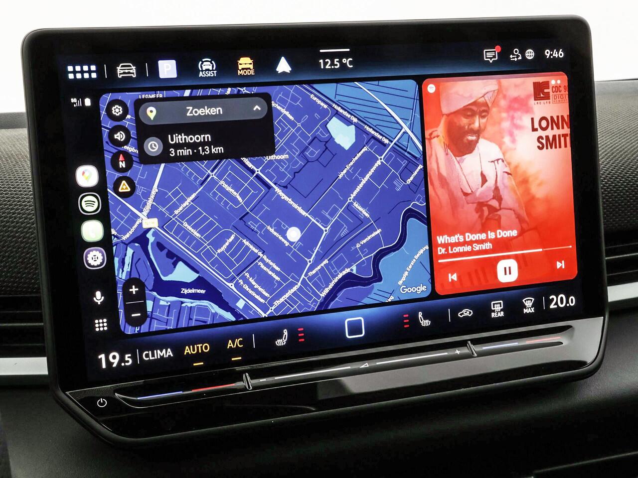 Volkswagen T-Roc R-Line First Edition 1.5 eTSI 150 PK 7 versn. DSG · Achteruitrijcamera · Draadloze telefoonlader · High-end geluidsysteem Harman Kardon · Koplampverlichting matrix-led (IQ.LIGHT) · Voorraad OUTLET · Prijs is inclusief inruilpremie ·