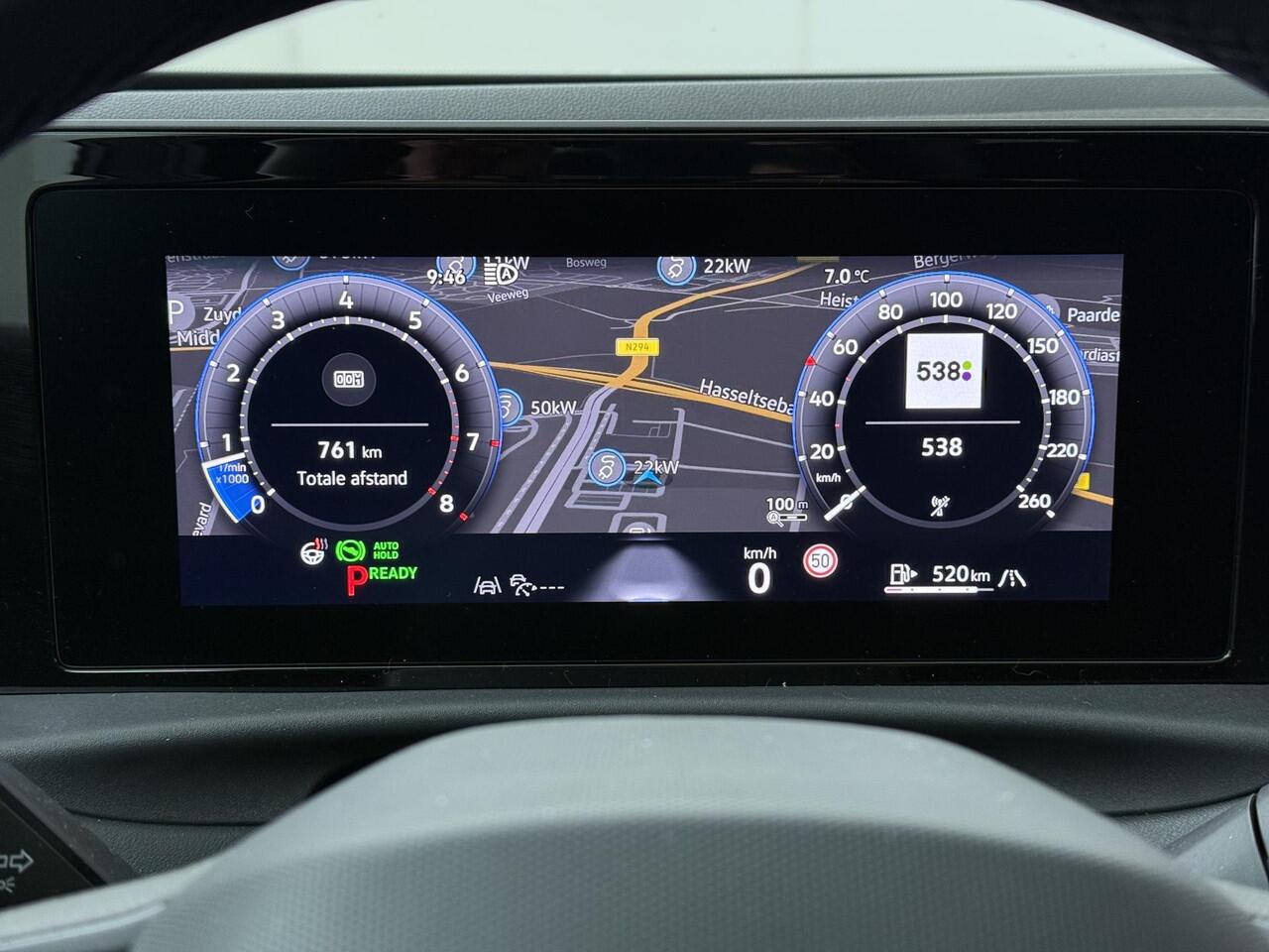 Volkswagen T-Roc 1.5 eTsi 150pk R-Line First Edition | Panoramadak | LED Matrix | Elektr. achterklep | Harman Kardon | Trekhaak wegklapbaar |
