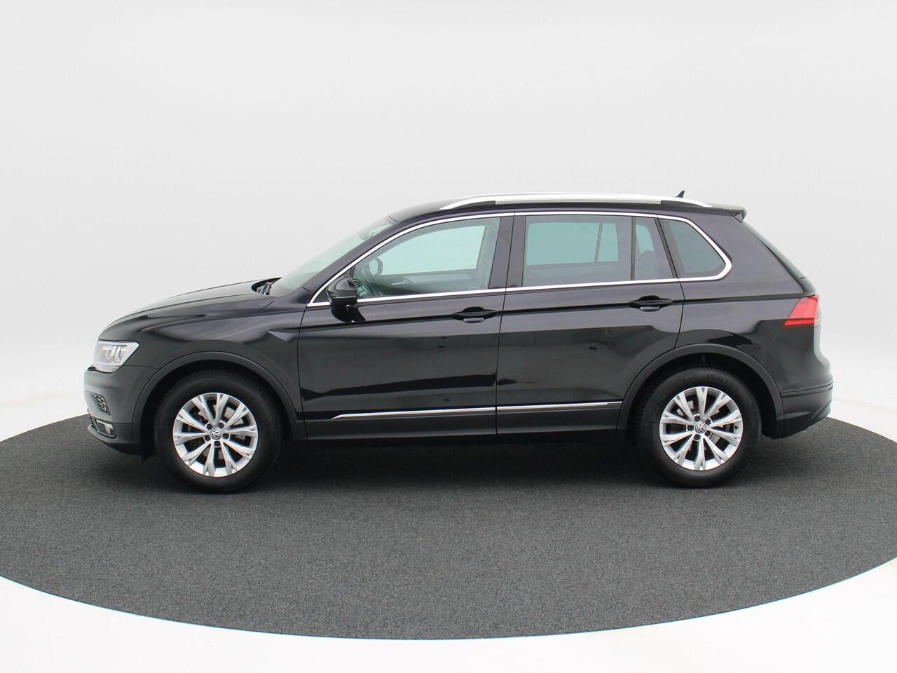 Volkswagen TIGUAN 1.4 TSi 125 Pk Comfortline Business | Adaptive Cruise | CarPlay | Navigatie | Bluetooth | 17 Inch | Trekhaak | 84.892 Km!!