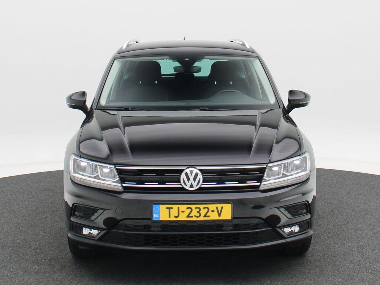 Volkswagen TIGUAN 1.4 TSi 125 Pk Comfortline Business | Adaptive Cruise | CarPlay | Navigatie | Bluetooth | 17 Inch | Trekhaak | 84.892 Km!!