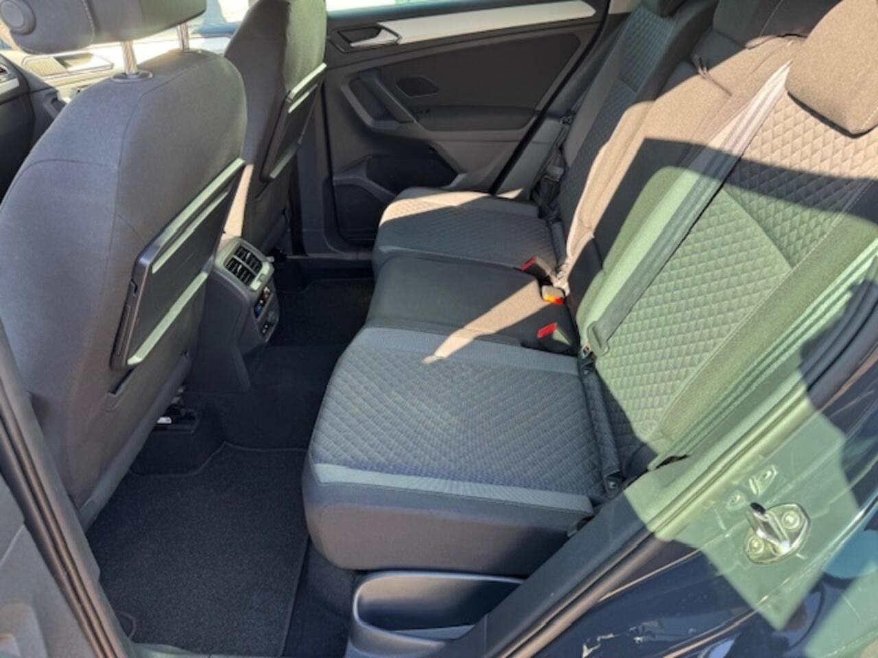 Volkswagen TIGUAN 1.4 TSI CL Bns * trekhaak * apple carplay * All In prijs