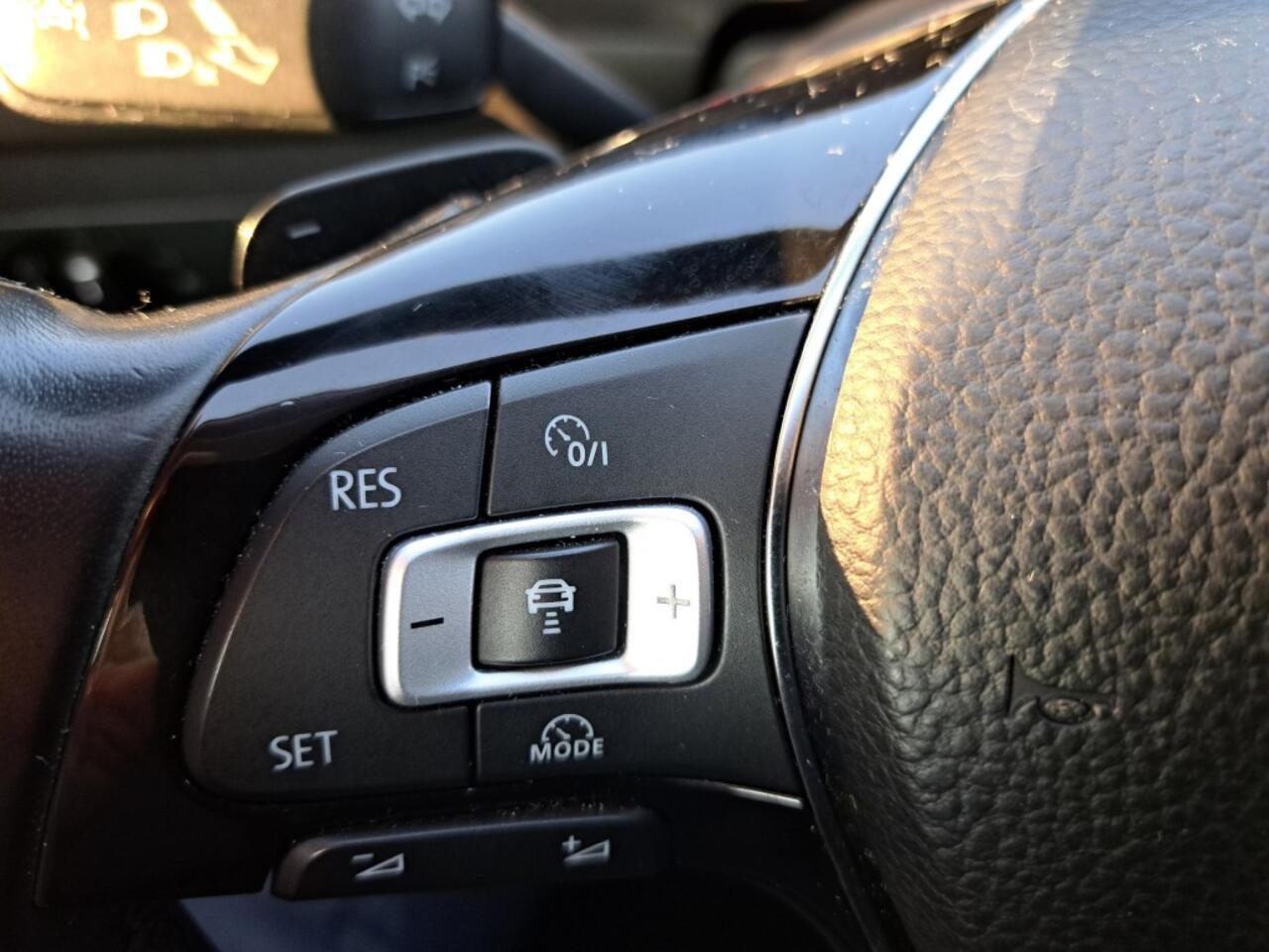 Volkswagen TIGUAN Allspace 2.0 TDI 150 Pk 7 persoons Comfortl. Bs. ECC PDC NAV 7P