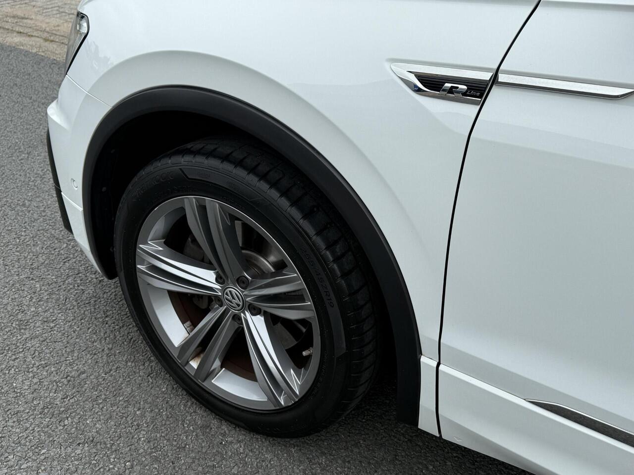 Volkswagen TIGUAN 2.0 TSI 4Motion 180PK DSG R-LineoPanooTrekhaak