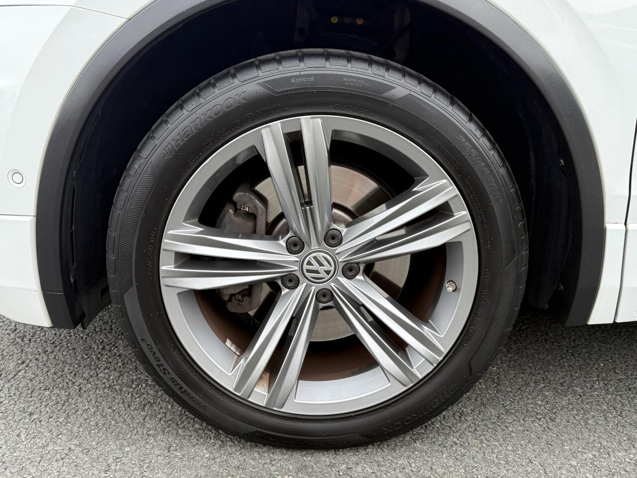 Volkswagen TIGUAN 2.0 TSI 4Motion 180PK DSG R-LineoPanooTrekhaak