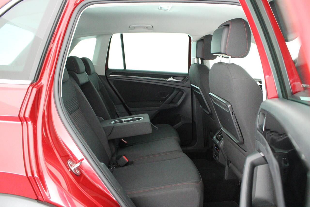 Volkswagen TIGUAN 1.4 TSI 125pk H6 R-Line Sound Trekhaak Stoelverwarming Navigatie