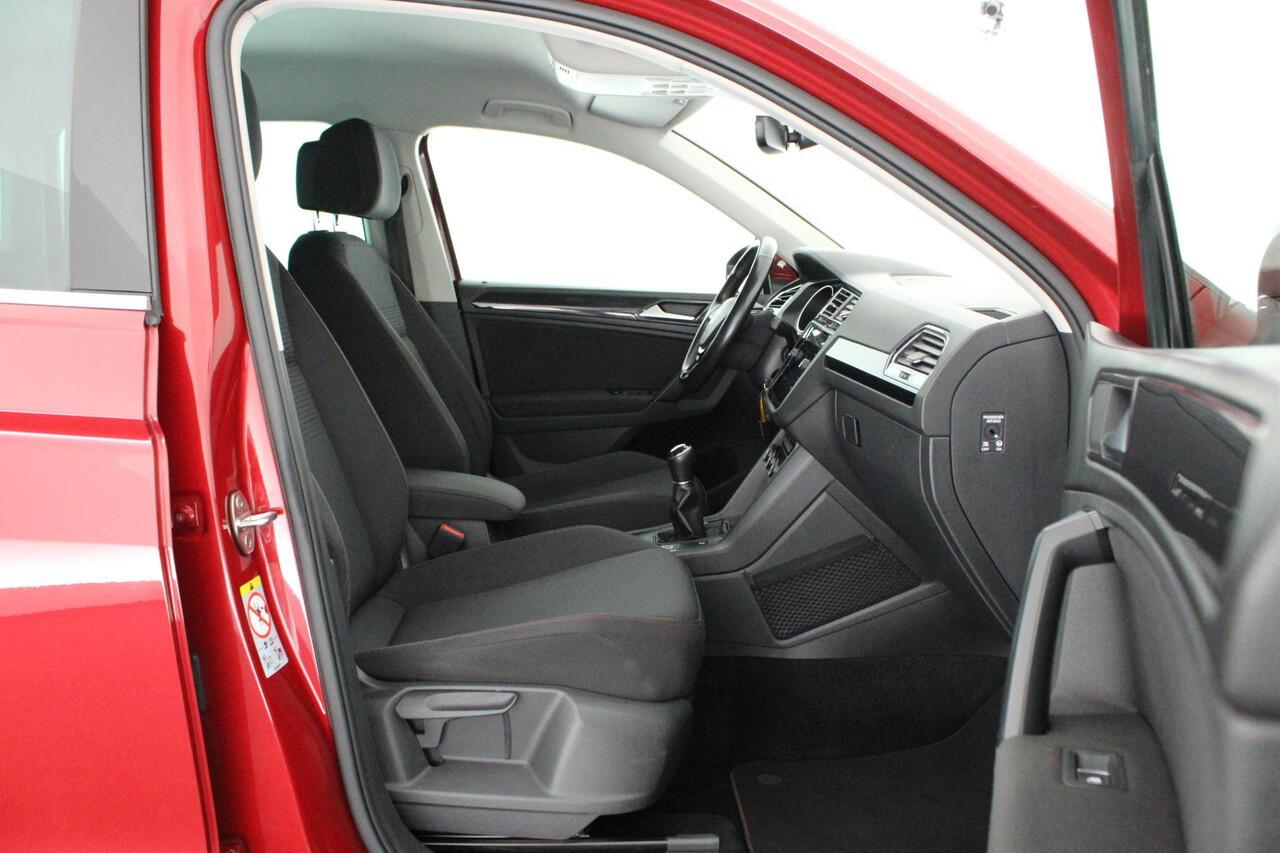 Volkswagen TIGUAN 1.4 TSI 125pk H6 R-Line Sound Trekhaak Stoelverwarming Navigatie