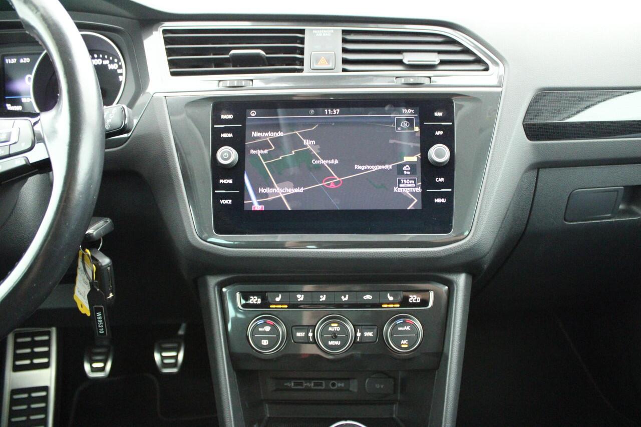 Volkswagen TIGUAN 1.4 TSI 125pk H6 R-Line Sound Trekhaak Stoelverwarming Navigatie