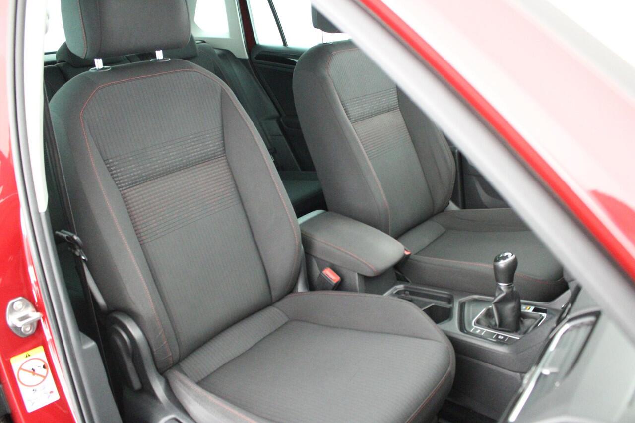 Volkswagen TIGUAN 1.4 TSI 125pk H6 R-Line Sound Trekhaak Stoelverwarming Navigatie