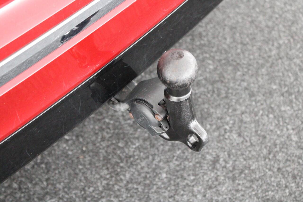 Volkswagen TIGUAN 1.4 TSI 125pk H6 R-Line Sound Trekhaak Stoelverwarming Navigatie