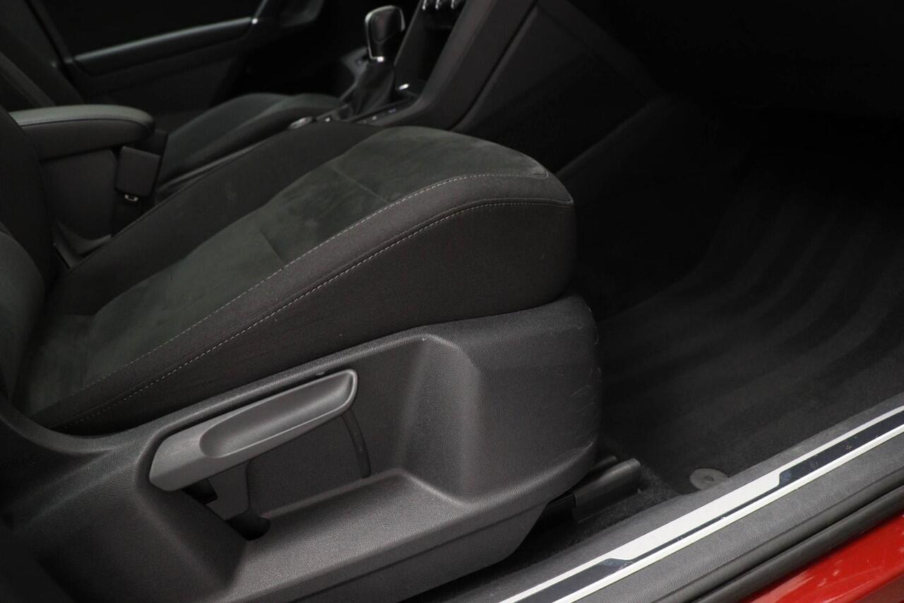 Volkswagen TIGUAN 1.4 TSI 4Motion Highline Business R | ADVANCE / NAVI / PARKEER / VEILIGHEIDS / KEYLESS- PACK | PANORAMADAK | HEAD UP