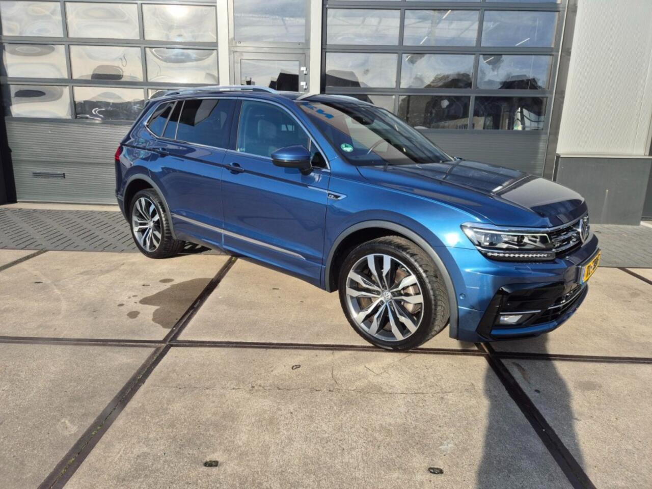 Volkswagen TIGUAN Allspace 1.4 tfsi Dsg-R-LINE -7pers-Pano-vitual dashboard
