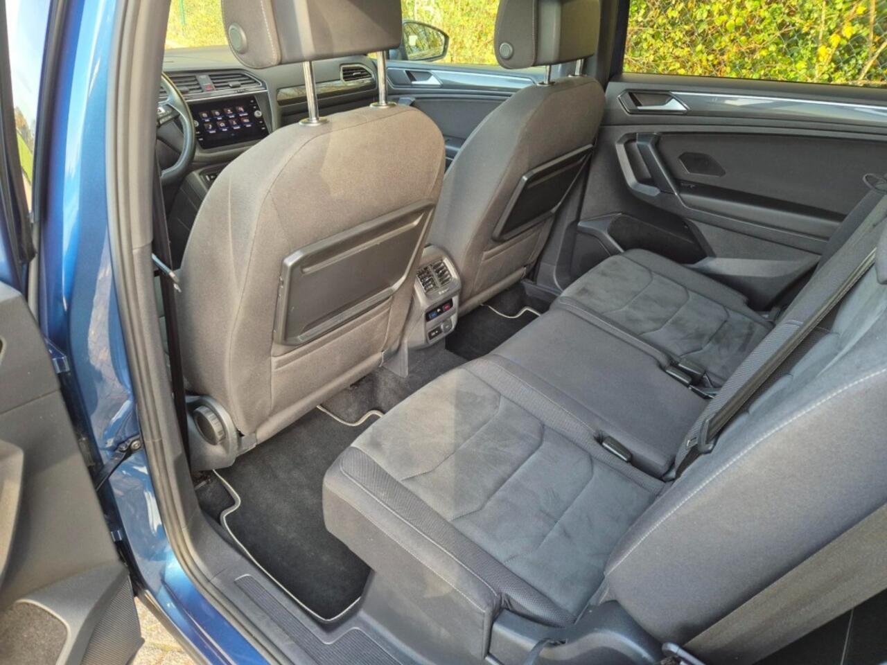 Volkswagen TIGUAN Allspace 1.4 tfsi Dsg-R-LINE -7pers-Pano-vitual dashboard