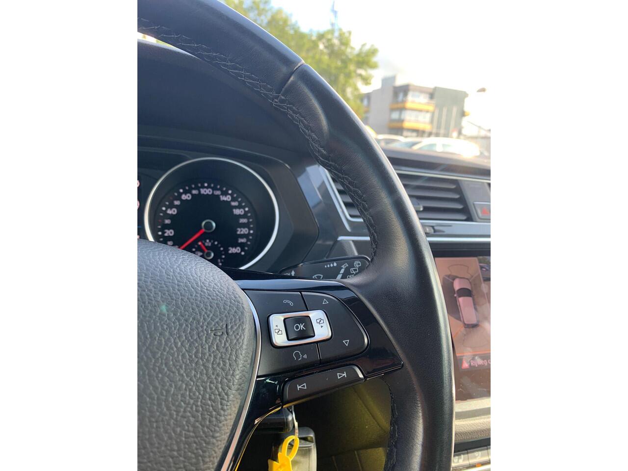 Volkswagen TIGUAN 1.4 TSI Highline |Pano!|Stoel&Stuurwielverwarming!|