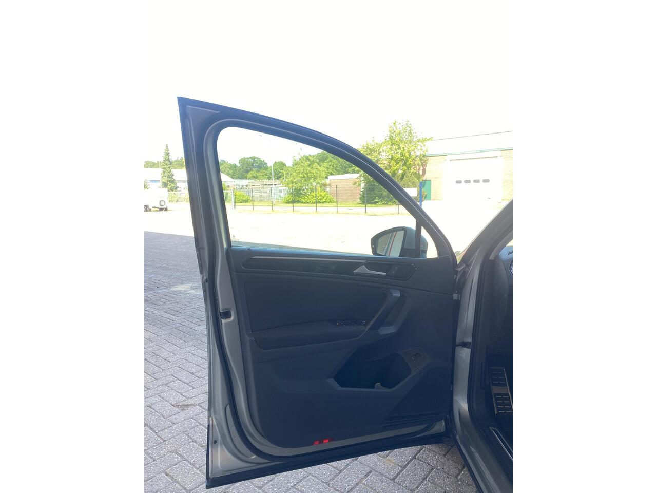 Volkswagen TIGUAN 1.4 TSI Highline |Pano!|Stoel&Stuurwielverwarming!|