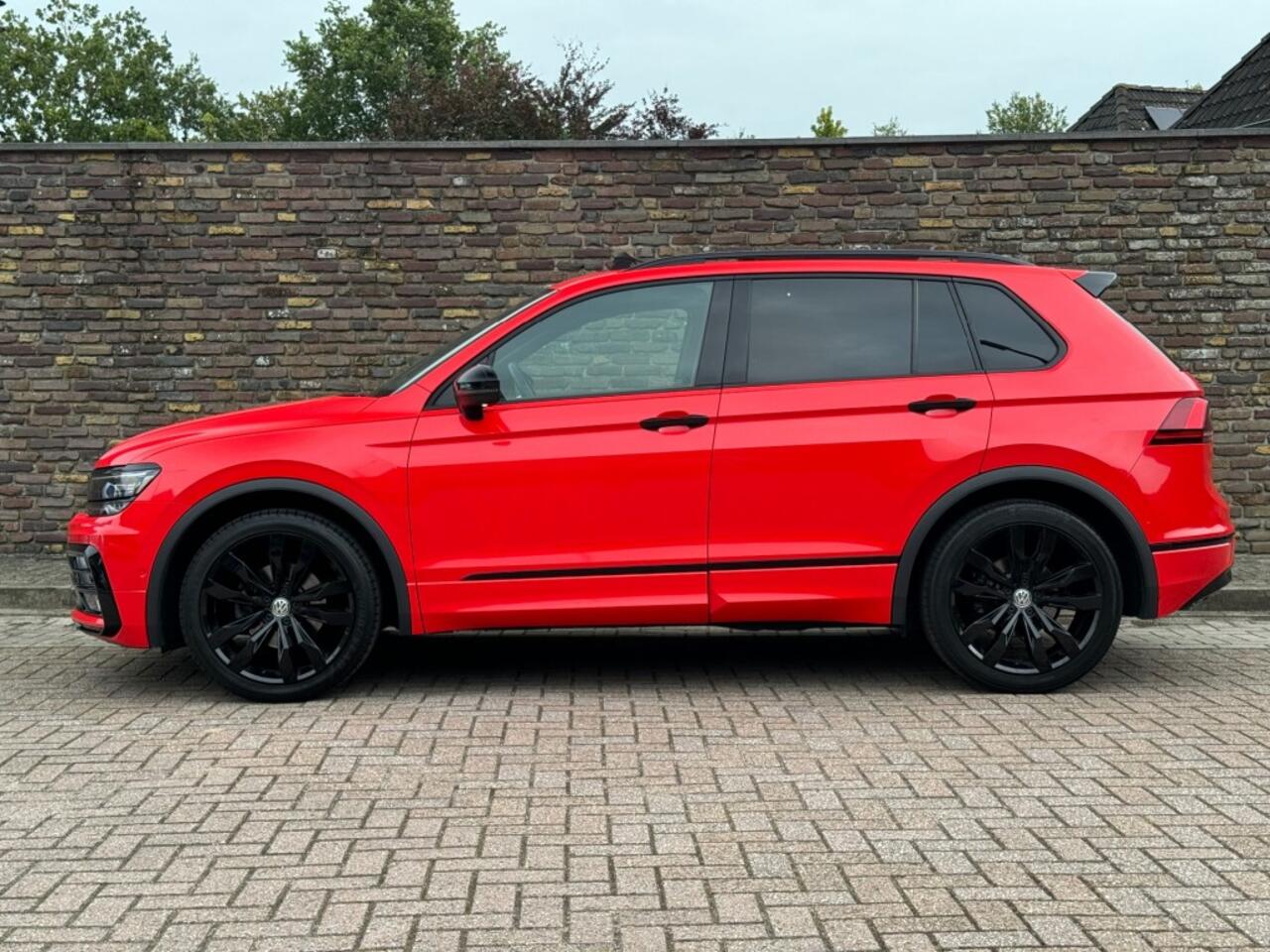 Volkswagen TIGUAN 1.5 TSI DSG 2x R-Line Panodak Virtueel Trekhaak