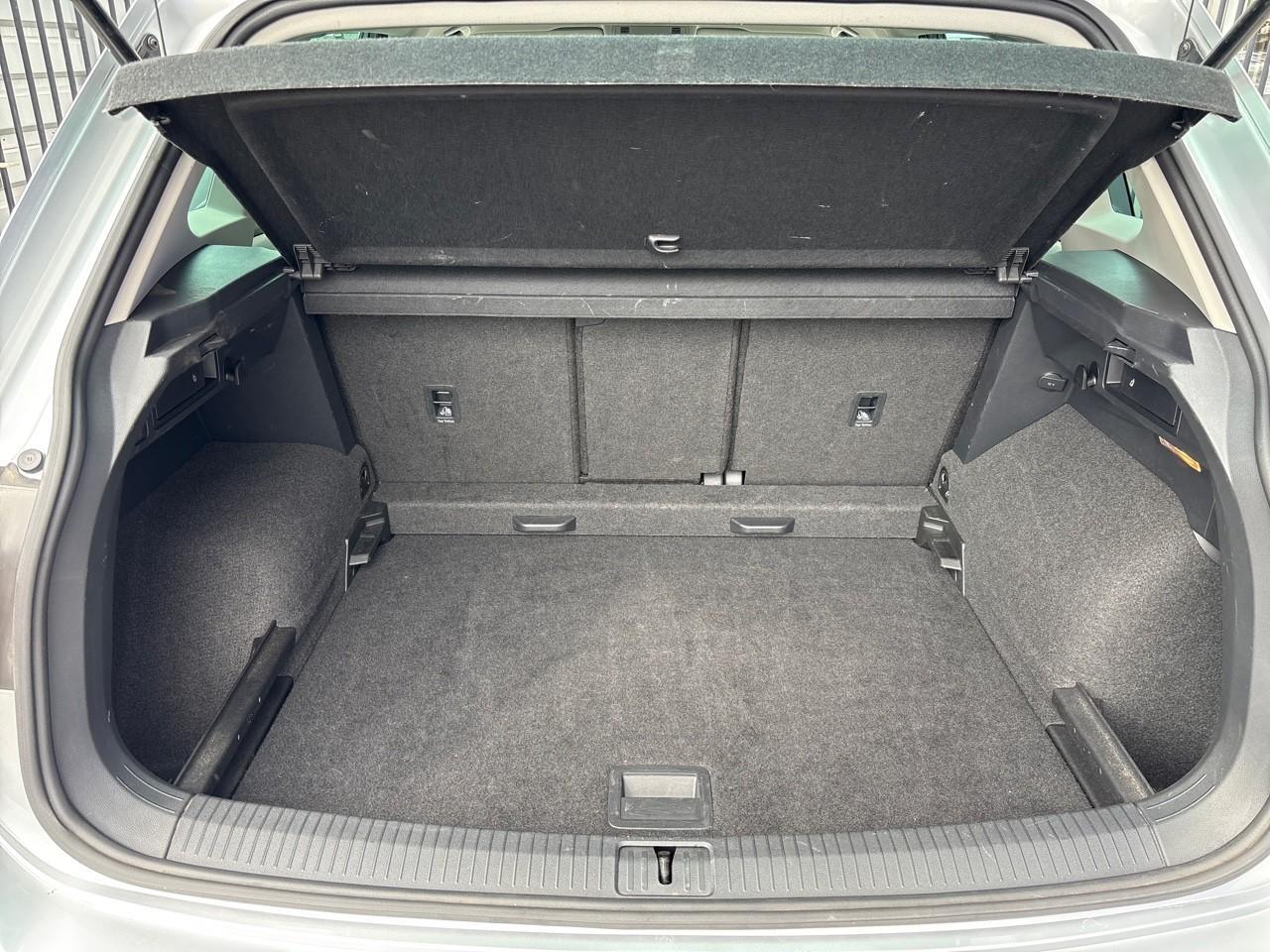 Volkswagen TIGUAN 2.0 TDI ECC LMV NAVIGATIE 80000KM!