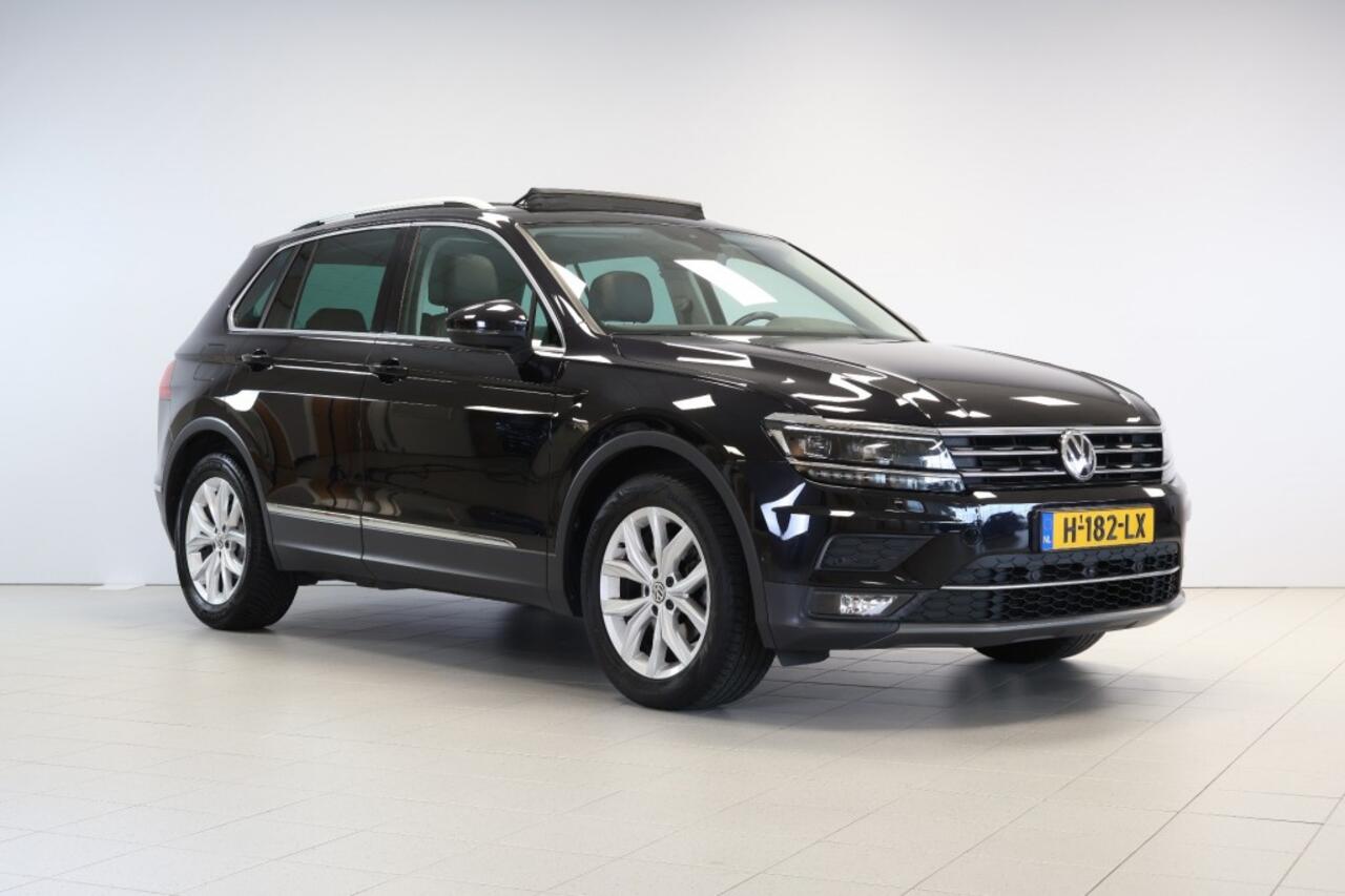 Volkswagen TIGUAN 1.5 TSI ACT Highline - Pano - Leder - ACC - CarPlay - Virtual cockpit