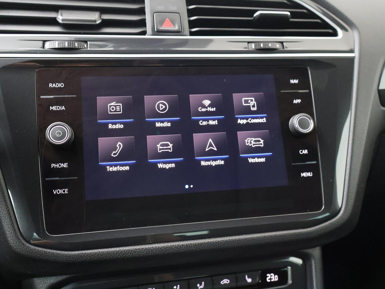 Volkswagen TIGUAN 1.5 TSI ACT Highline Business R | 150 PK | Automaat | Multifunctioneel stuurwiel | Panoramadak | Stoelverwarming | Cruisecontrol |