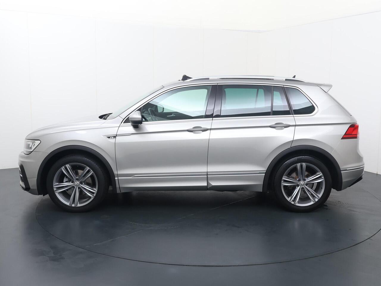 Volkswagen TIGUAN 1.5 TSI ACT Highline Business R | 150 PK | Automaat | Multifunctioneel stuurwiel | Panoramadak | Stoelverwarming | Cruisecontrol |