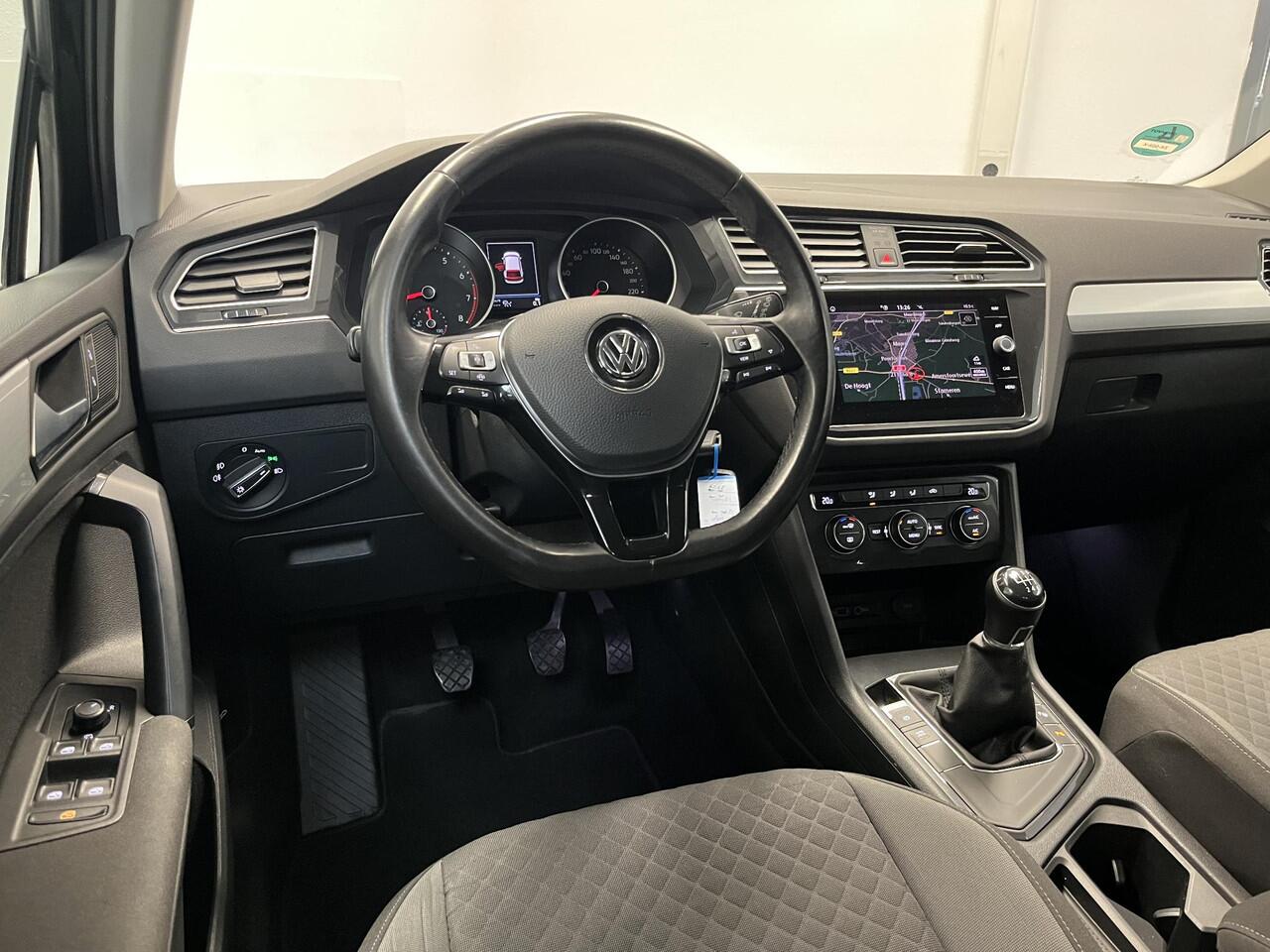 Volkswagen TIGUAN 1.5 TSI Comfortline | TREKHAAK | LED | CAMERA | 2e-EIG. | ORG.NL |