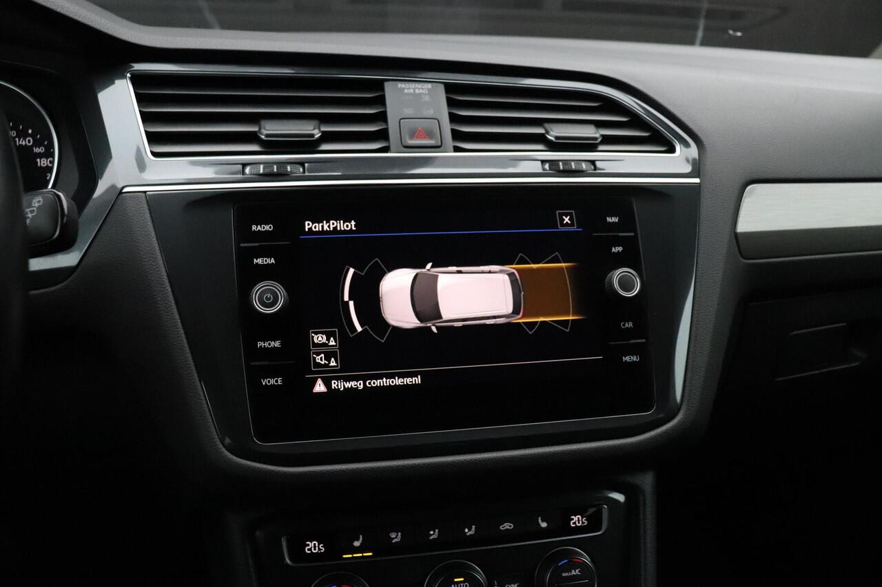 Volkswagen TIGUAN Allspace 1.5 TSI Comfortline Business | DSG | TREKHAAK | STOELVERW. | PDC | CRUISE | NAVI |