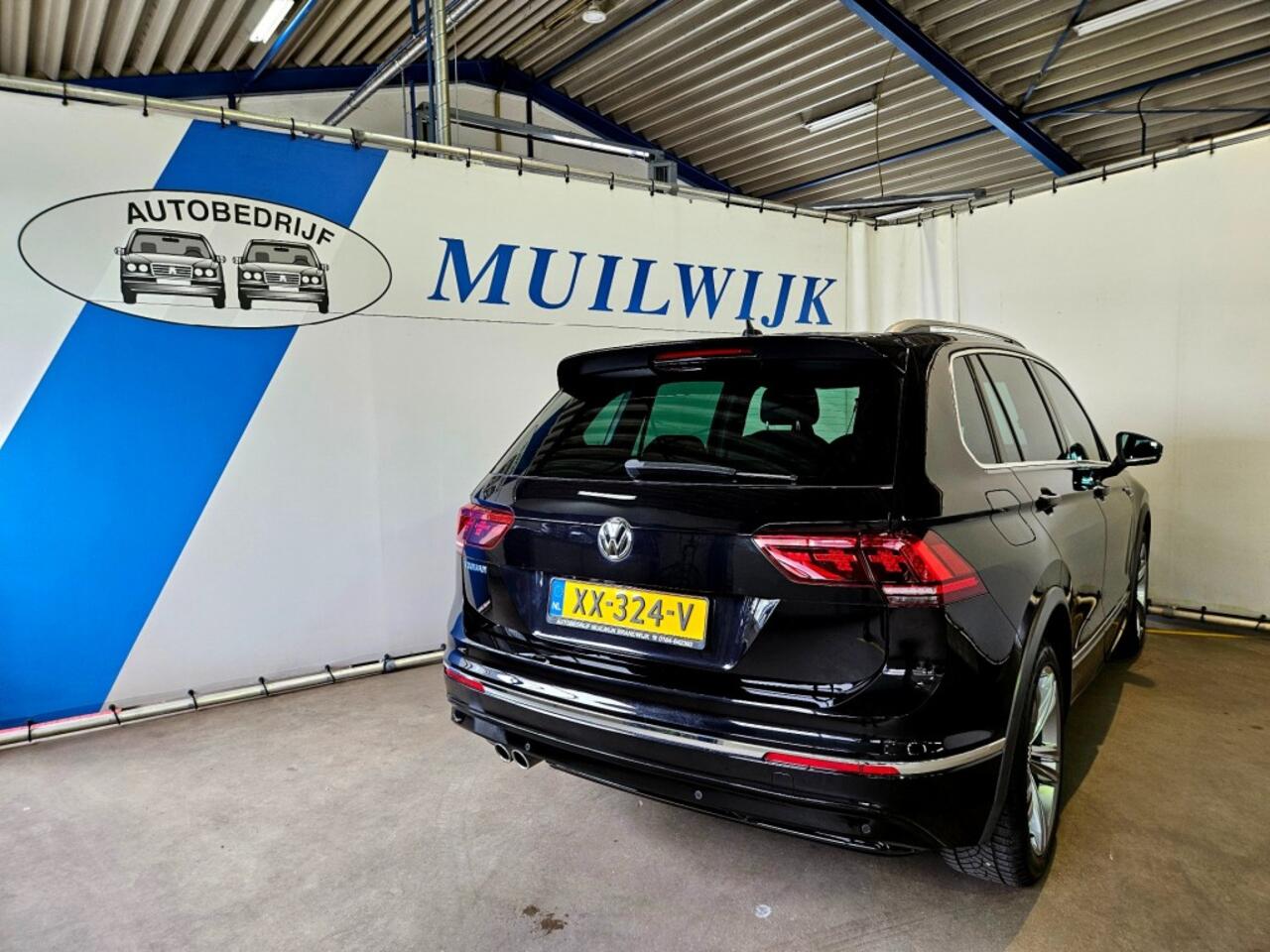 Volkswagen TIGUAN 1.5 TSI R-Line / Trekhaak / Adaptive / Virtual / NL Auto