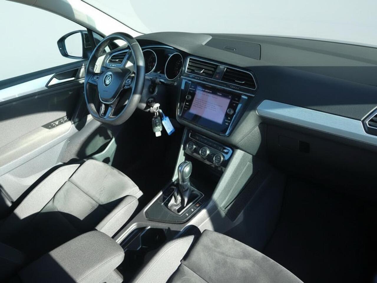 Volkswagen TIGUAN 1.5 TSI ACT Highline | Clima | Adapt. Cruise | Navi/Carplay/Android | Stoelverwarming + ergo comfort |