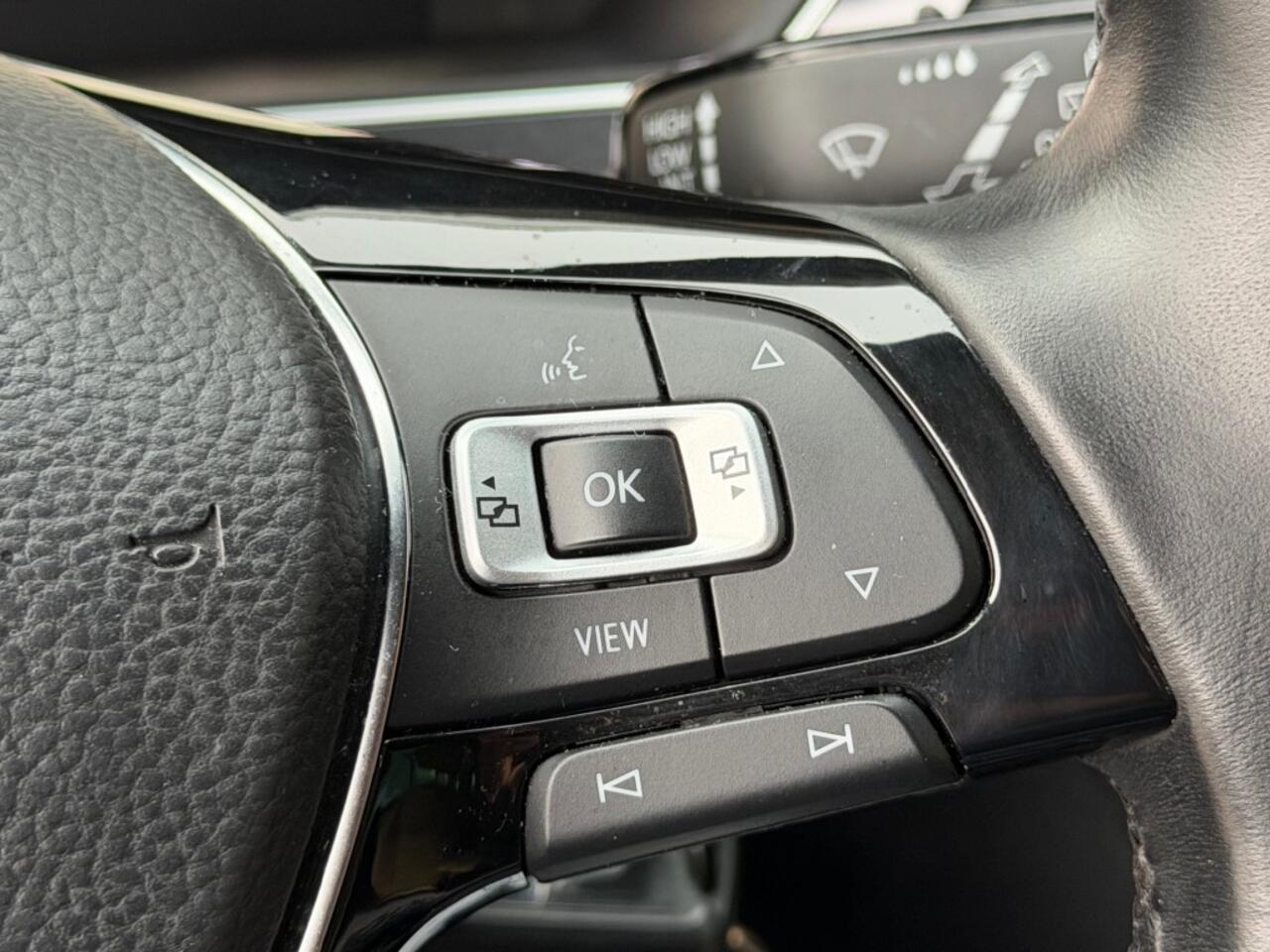 Volkswagen TIGUAN 1.5 TSI R-Line Leder Trekhaak N.A.P.