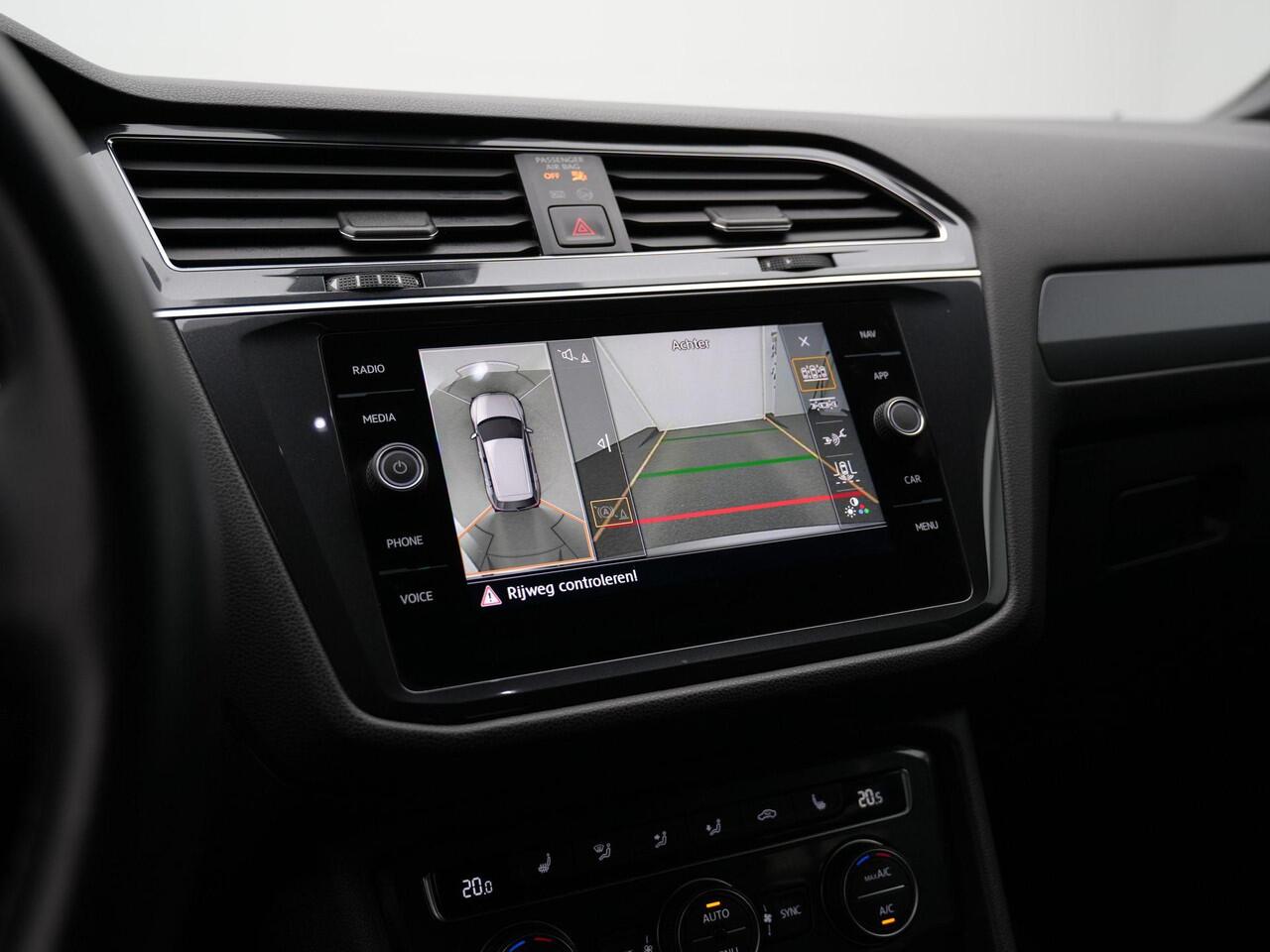 Volkswagen TIGUAN Allspace 7-zits 2.0 TSI 190 pk DSG 4Motion Highline Business R / R-Line | Panoramadak | Leder | Geheugenstoelen | Adaptief onderstel | Head-up display | Rondomzicht camera