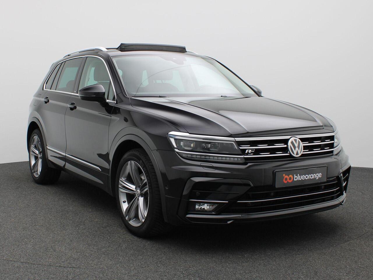 Volkswagen TIGUAN 1.5 TSI ACT Highline Business R 150PK DSG R-line, Pano-Schuifdak, Trekhaak, Virtual Pedal, Head-Up Display, Achteruitrijcamera, Stoelverwarming, Keyless, 19" LM Velgen