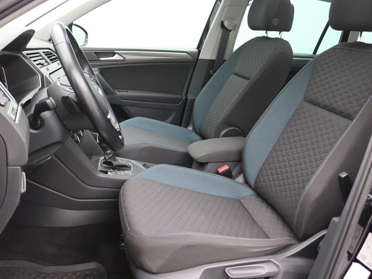 Volkswagen TIGUAN 1.5 TSI ACT Highline Business R 150PK DSG R-line, Pano-Schuifdak, Trekhaak, Virtual Pedal, Head-Up Display, Achteruitrijcamera, Stoelverwarming, Keyless, 19" LM Velgen