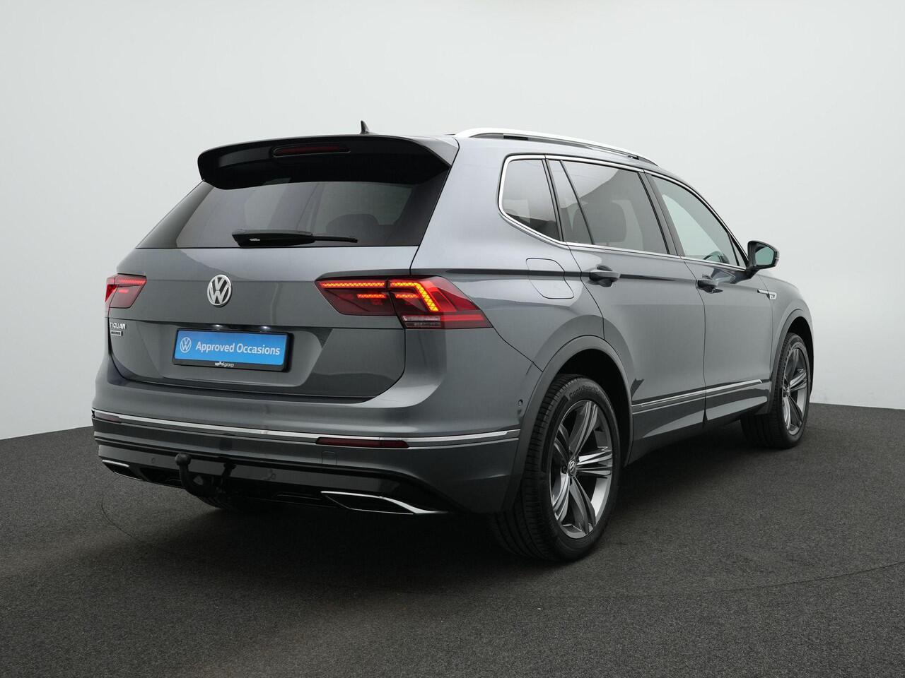 Volkswagen TIGUAN Allspace 7-zits 1.5 TSI 150 pk DSG Highline Business R / R-Line | Panoramadak | Trekhaak | Achteruitrijcamera | Stoelverwarming