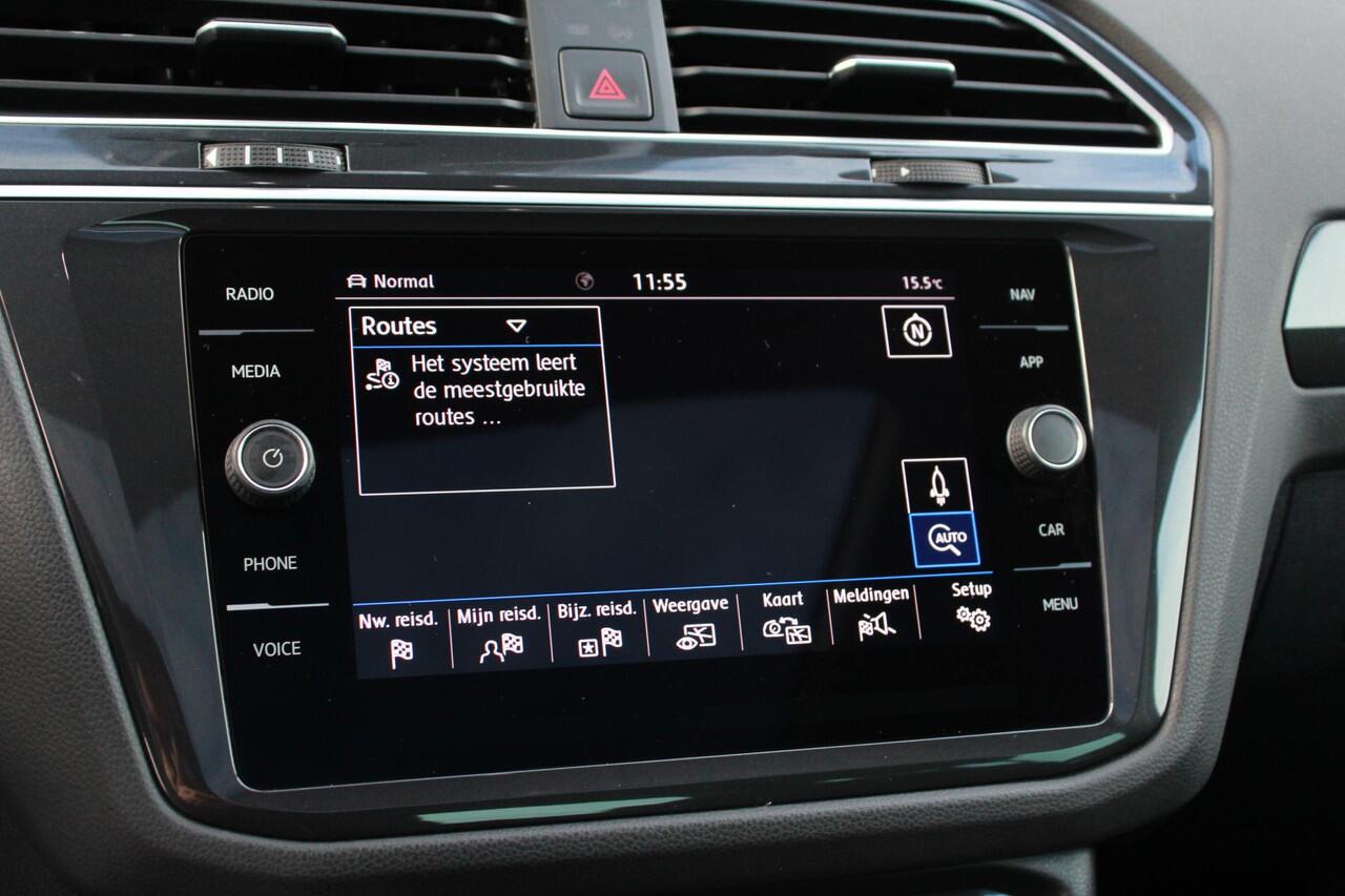 Volkswagen TIGUAN 1.5 TSI ACT Highline Business R | Pano | Trekhaak | Automaat |
